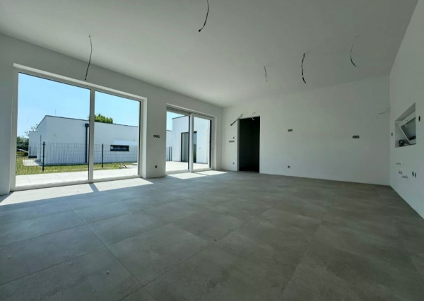 V O J K A  N A D  D U N A J O M | rodinný dom v prevedení štandard | 86 m² + 350  m²